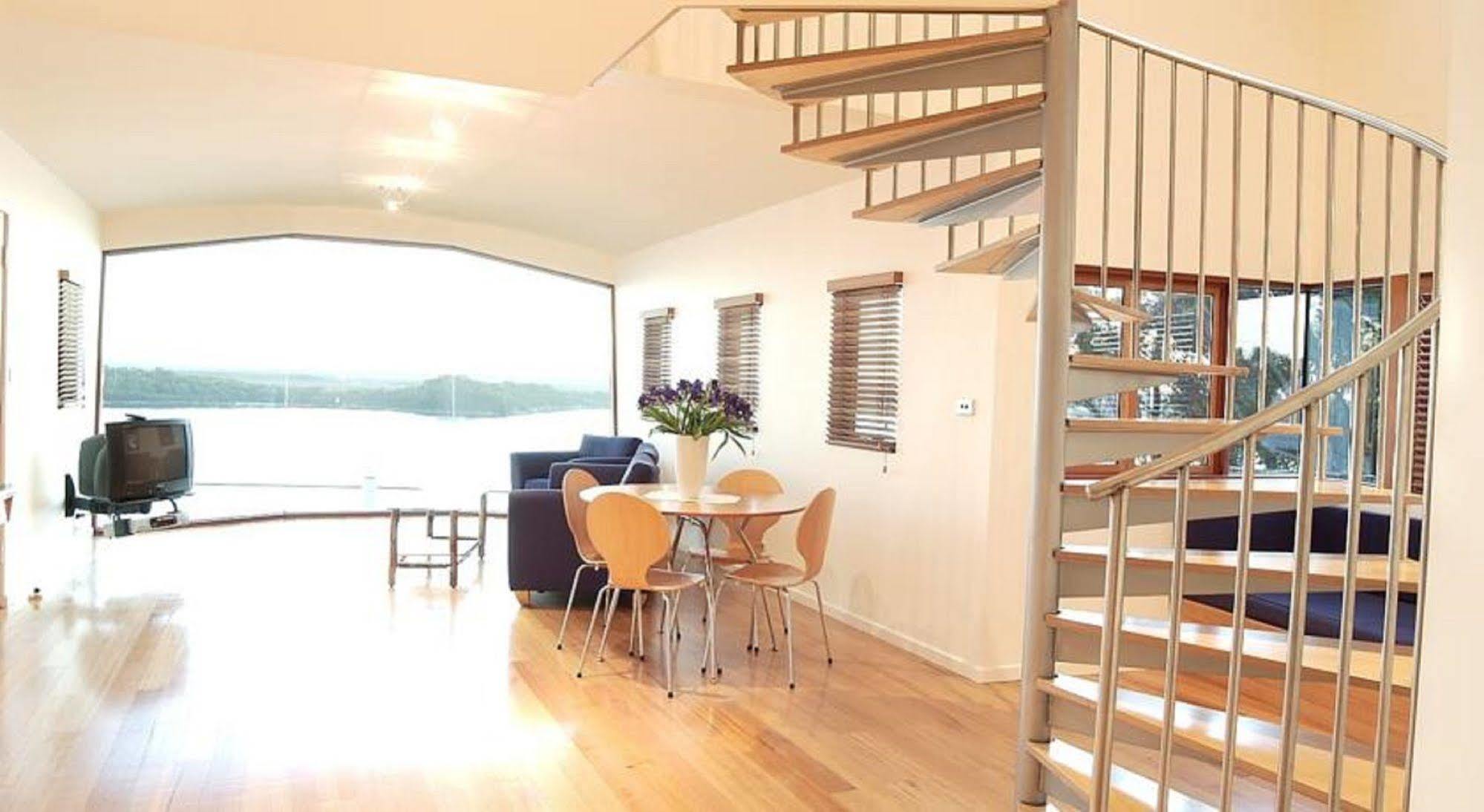 Wheelhouse Apartments Strahan Eksteriør bilde